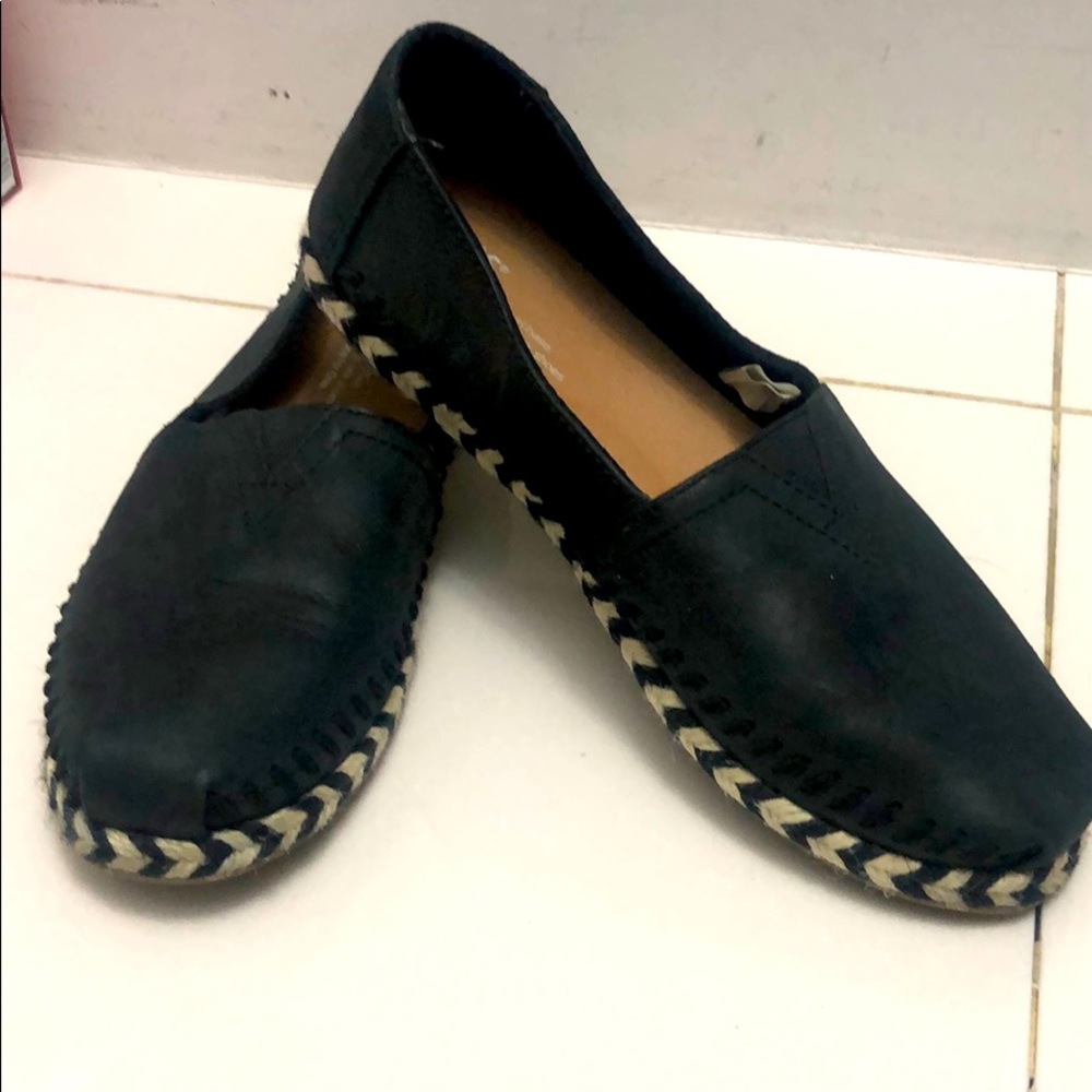 Black Classic Leather Tom’s w/Espadrille Rope Sole